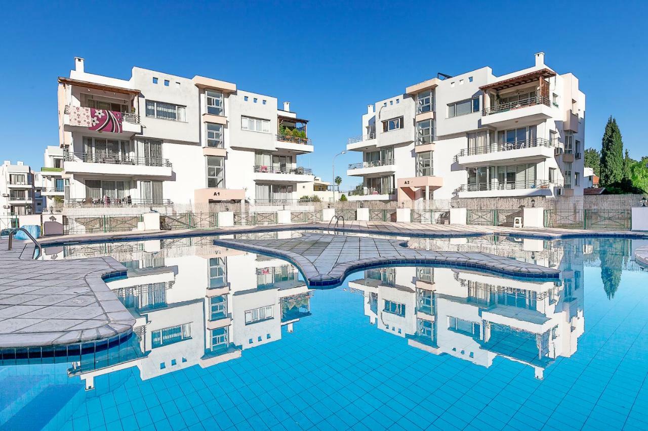Rix Sunny Apartments Kyrenia  Exterior foto